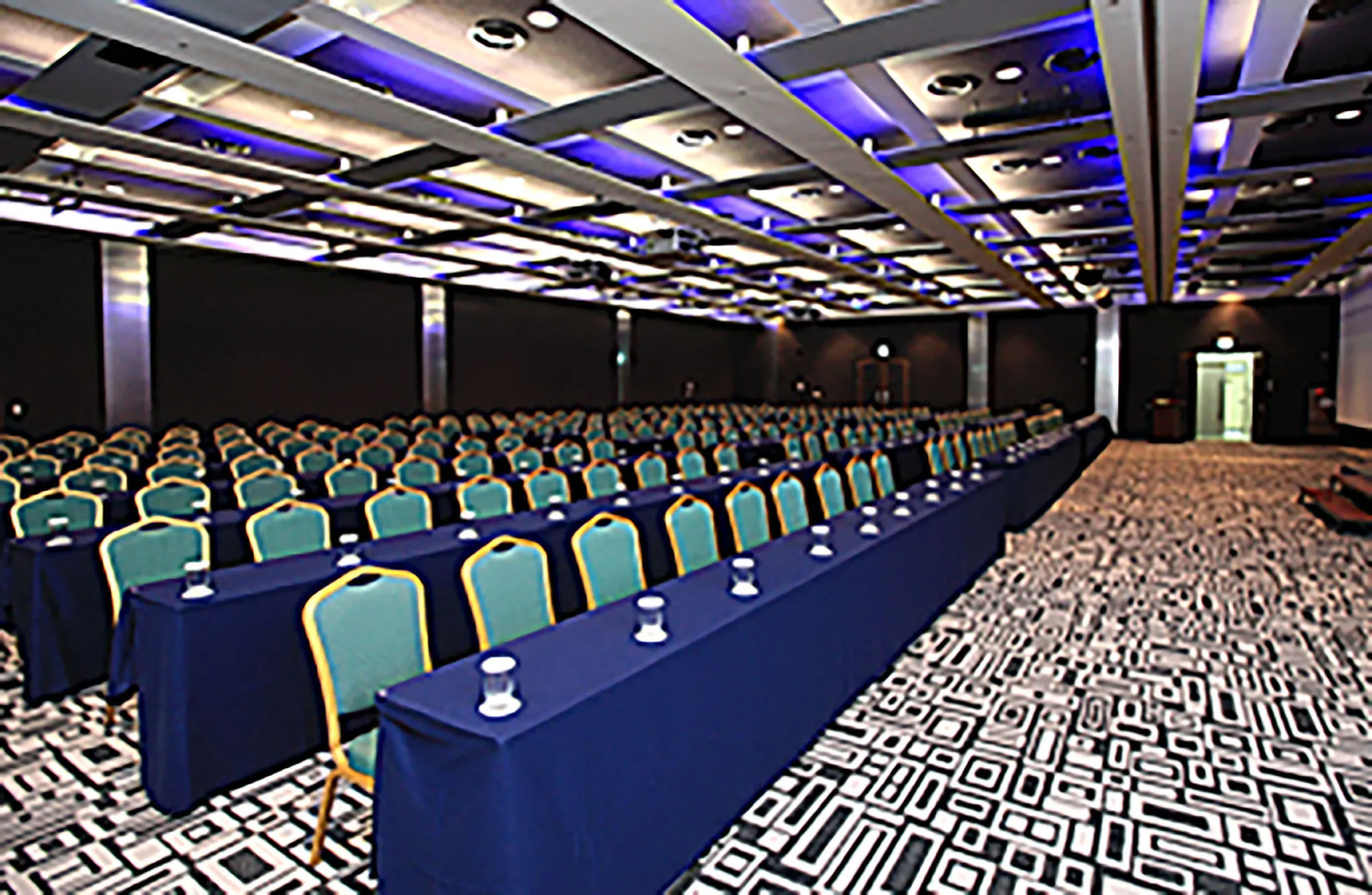 High1 Grand Hotel Convention Tower