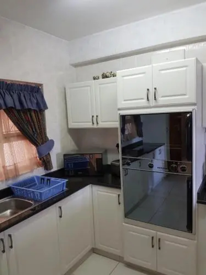 Beach frond apartment