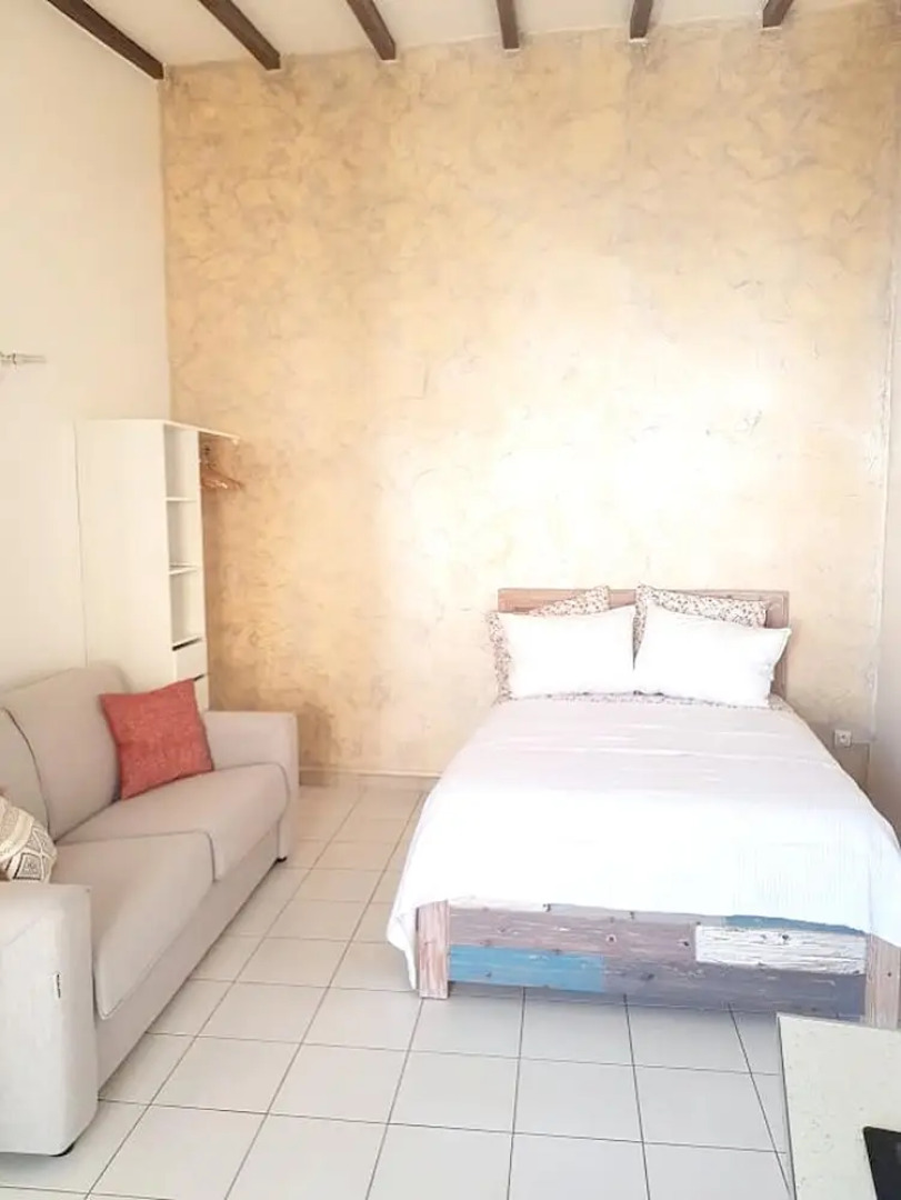 Studio in Baie Mahault, With Wonderful City View and Wifi