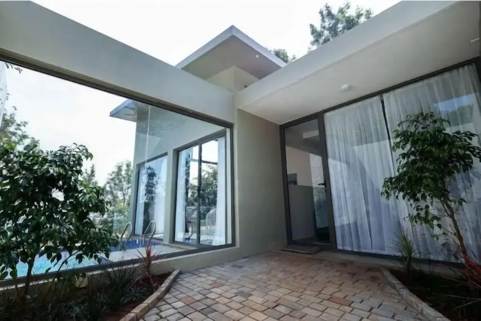 The Zims Luxor Resort