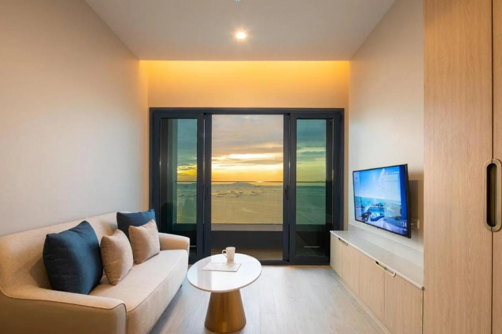 S. Sriracha Hotel and Residence