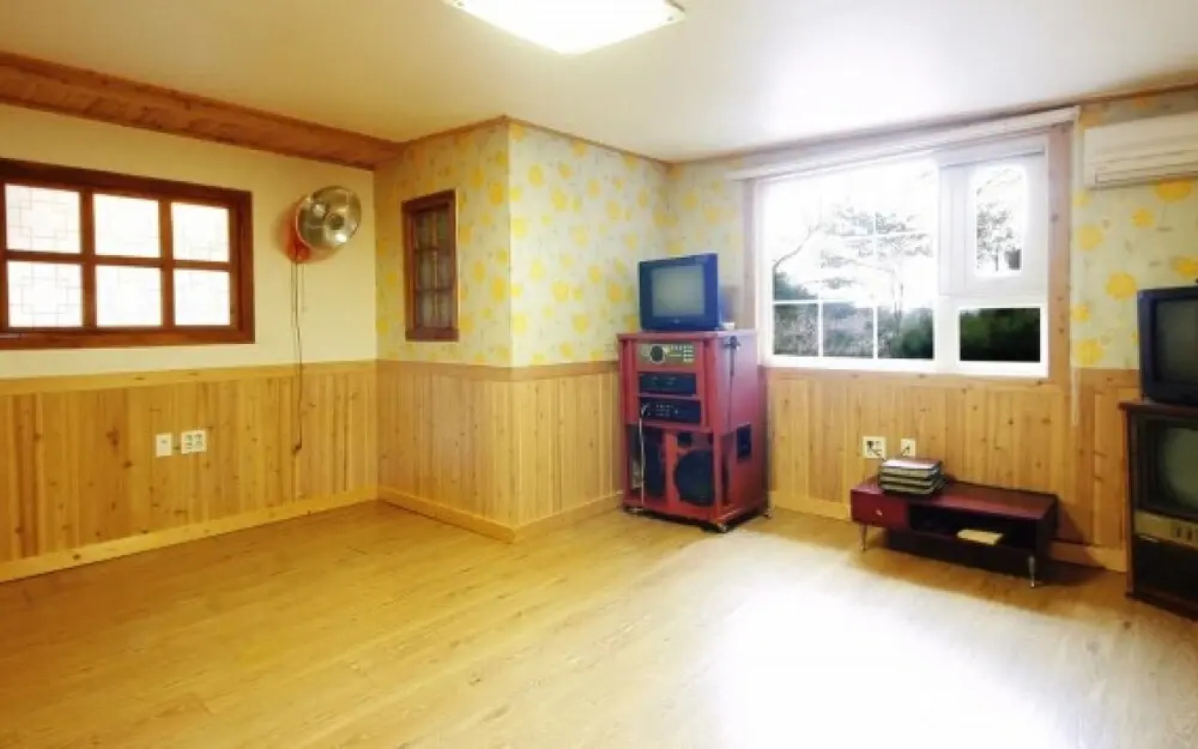 Chunwangbong Pension