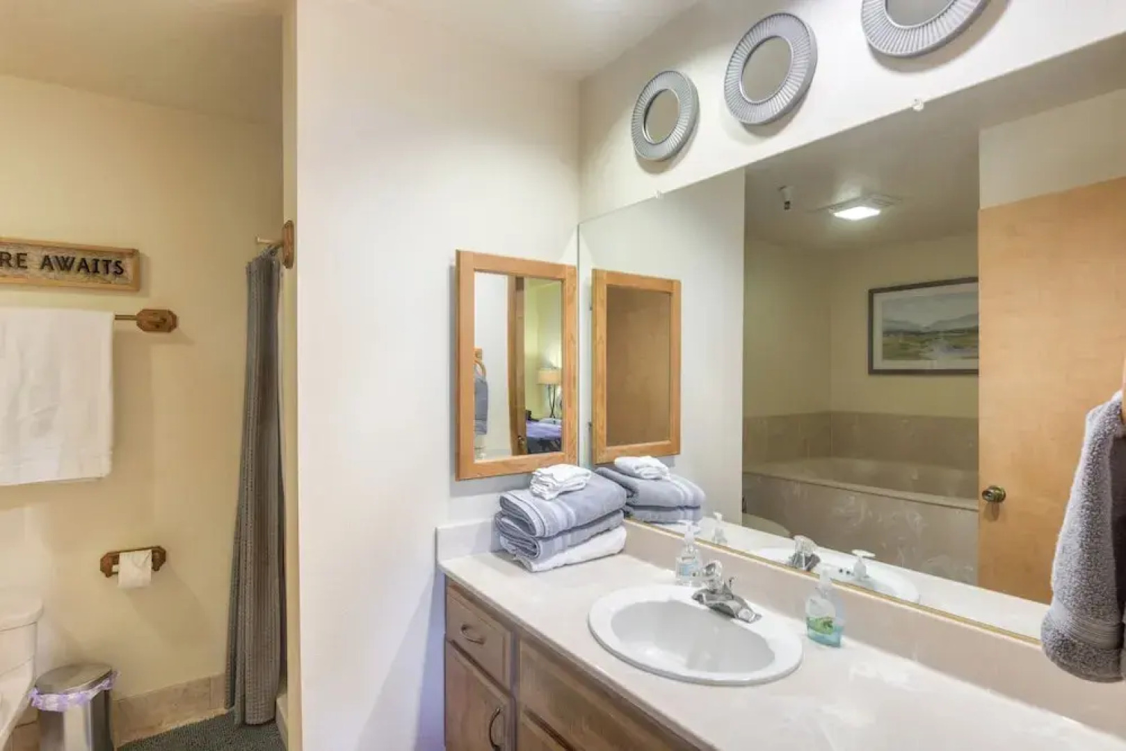 2 Mi to Sun Valley Resort: Walkable Condo!