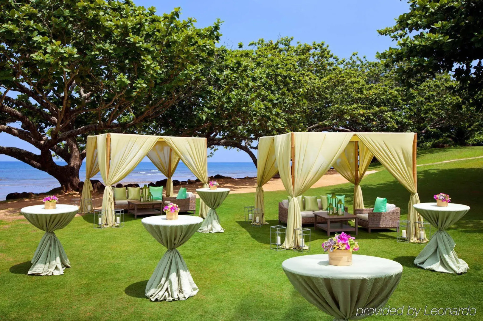 1 Hotel Hanalei Bay
