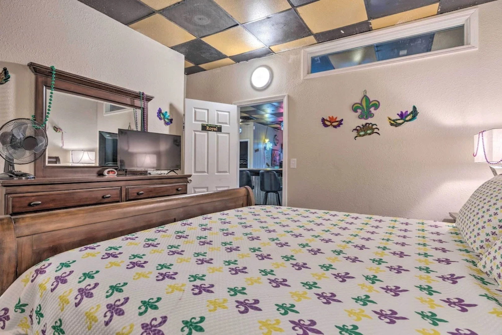 'the Float Yard' Pensacola Home w/ Pool Table