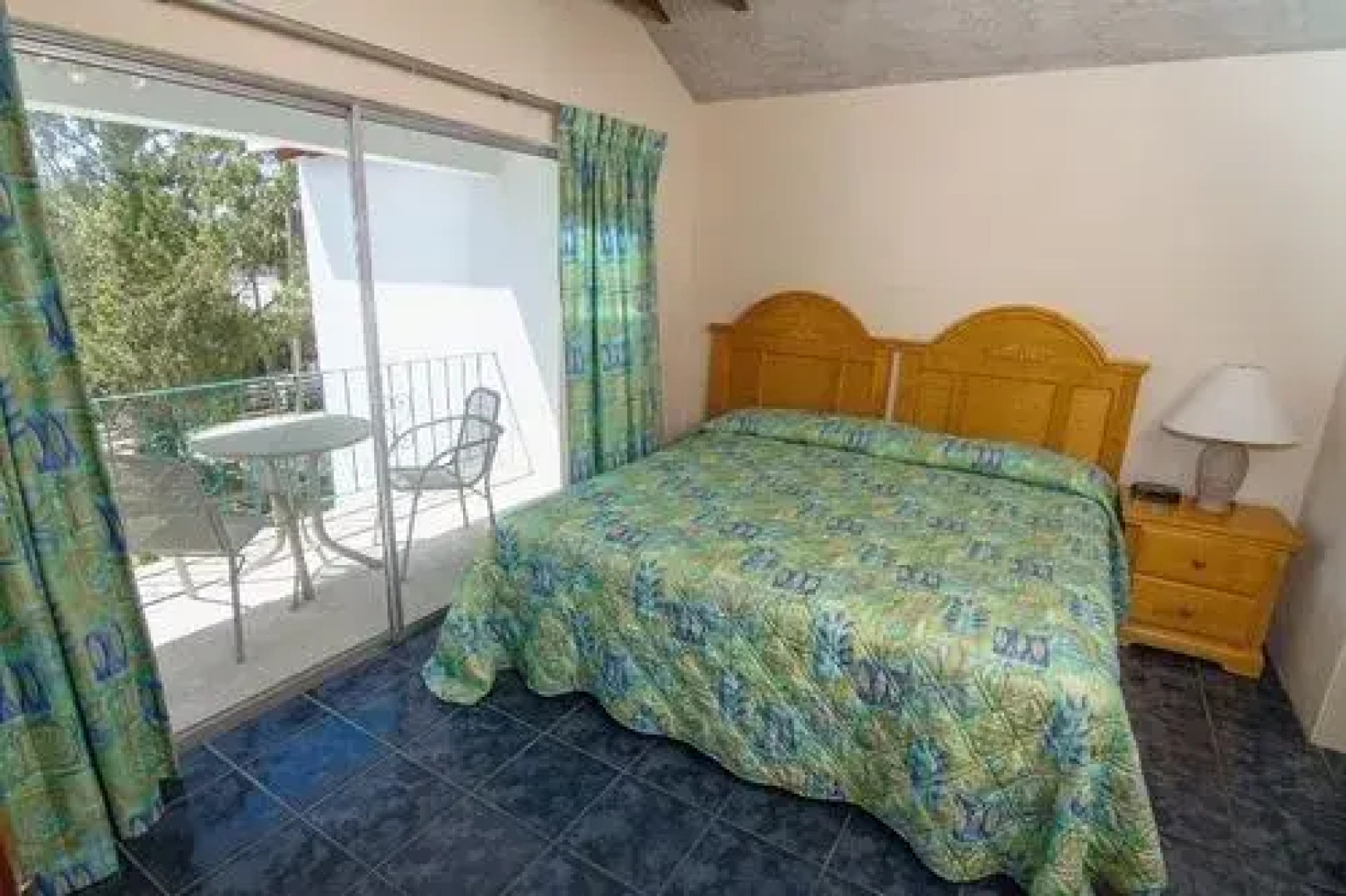 Sandpiper Apartments