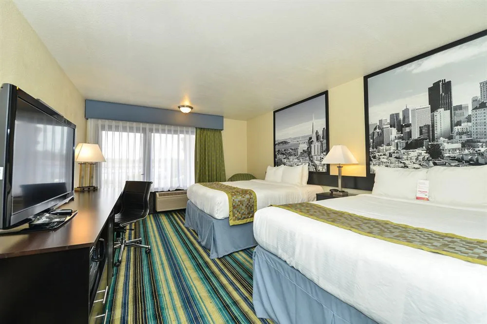 Super 8 By Wyndham Vallejo/Napa Valley