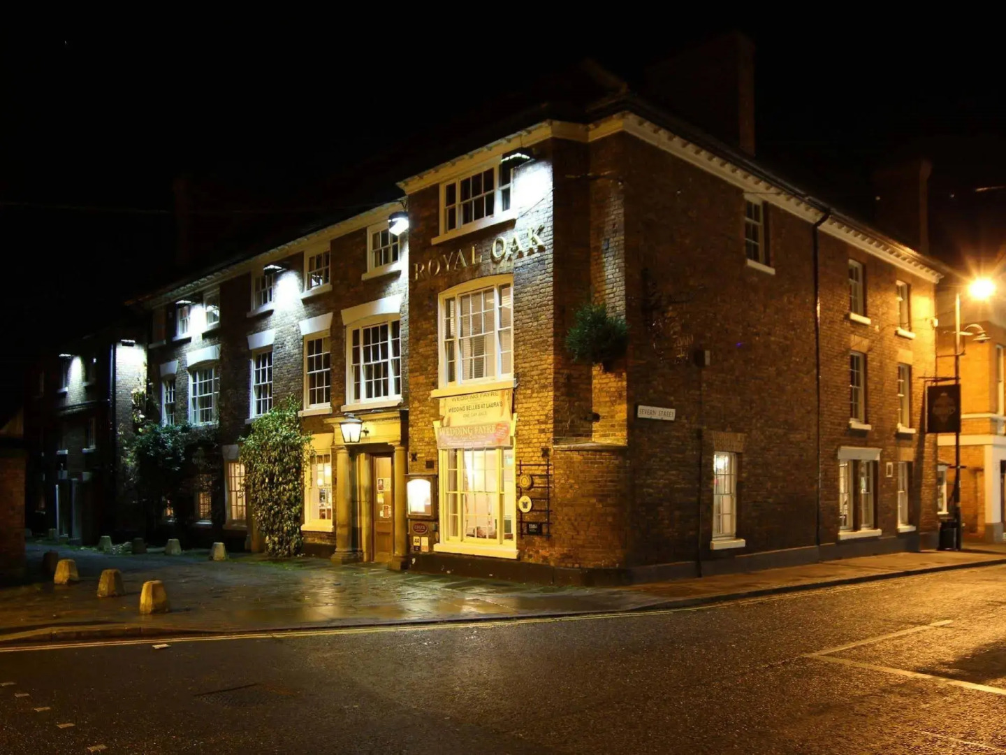 The Royal Oak Hotel, Welshpool, Mid Wales