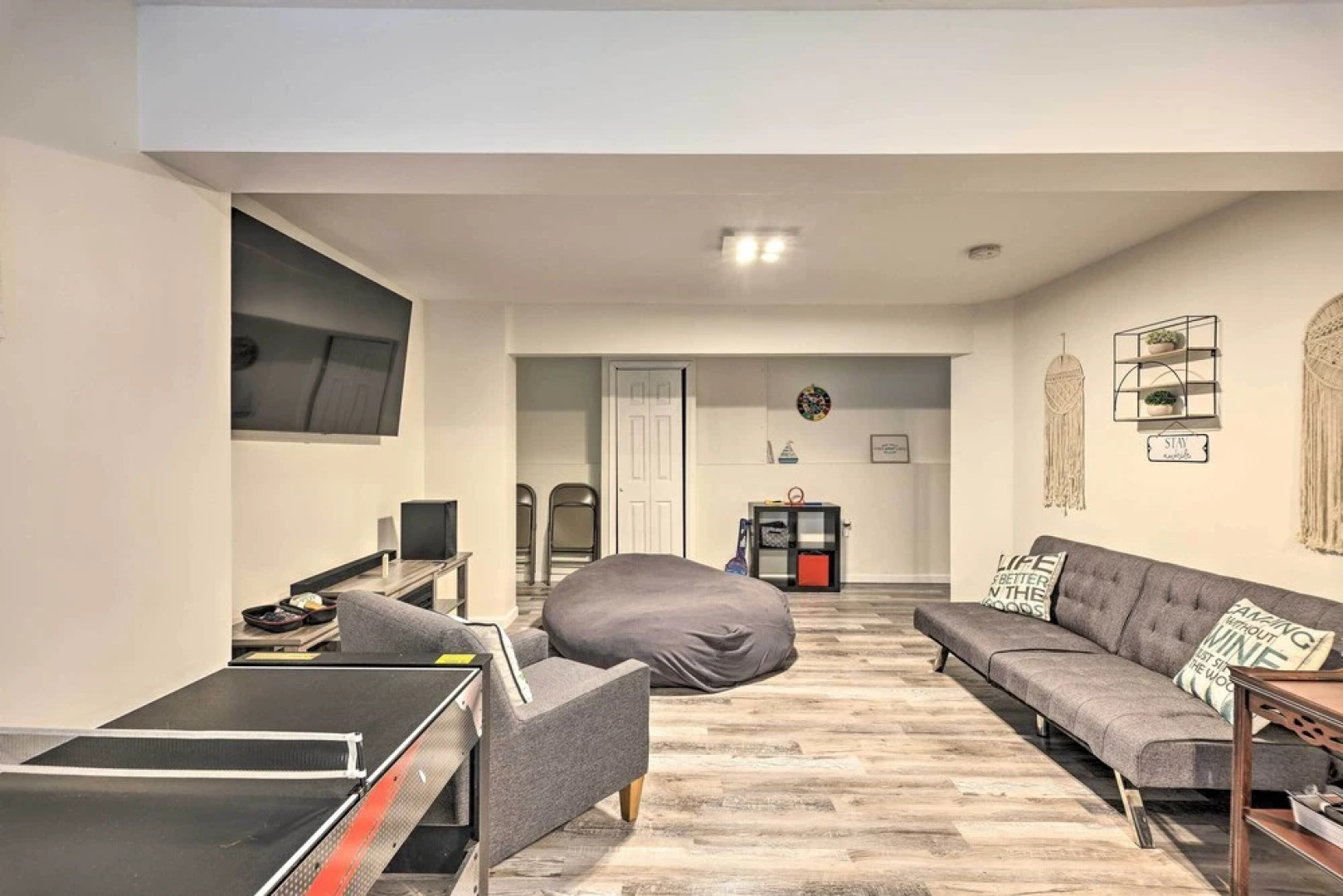 Near Tobyhanna State Park: Home w/ Hot Tub!