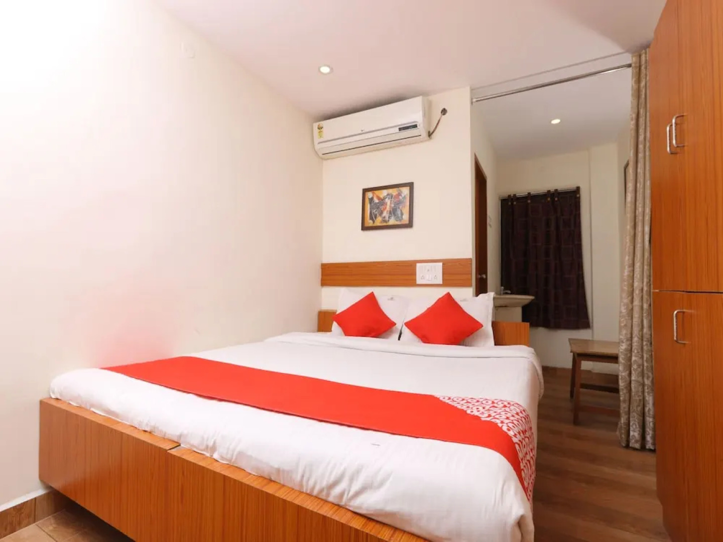 OYO 9443 Hotel Ramakrishna