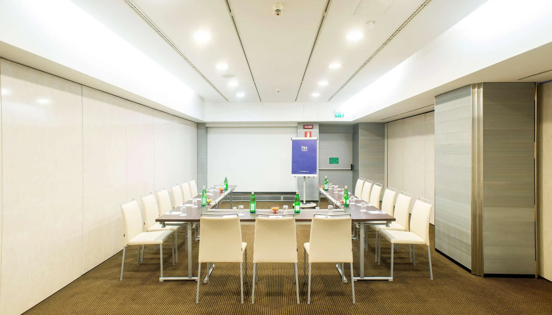 Отель NH Milano 2