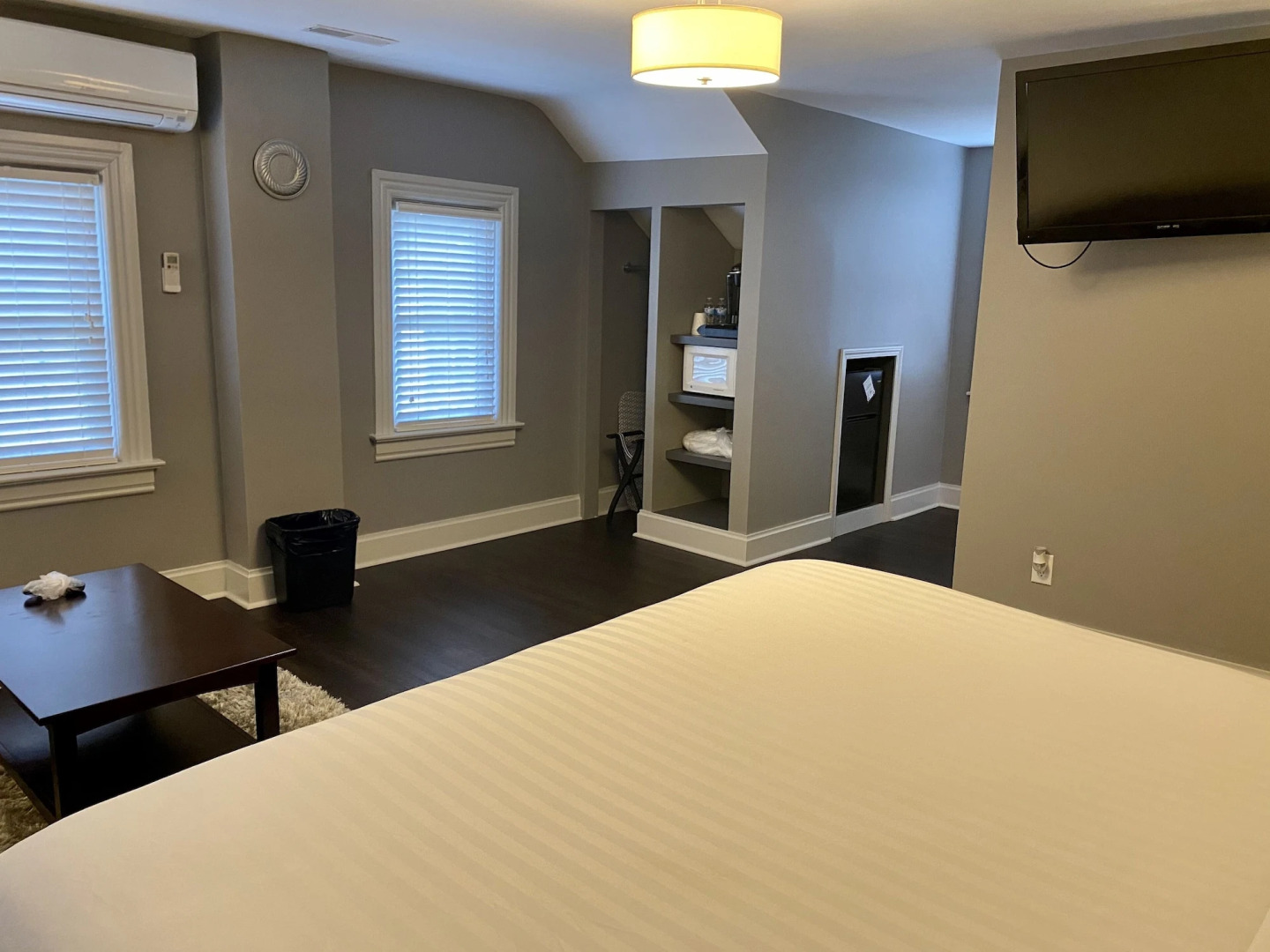 Captain Wohlt Inn Bed & Breakfast