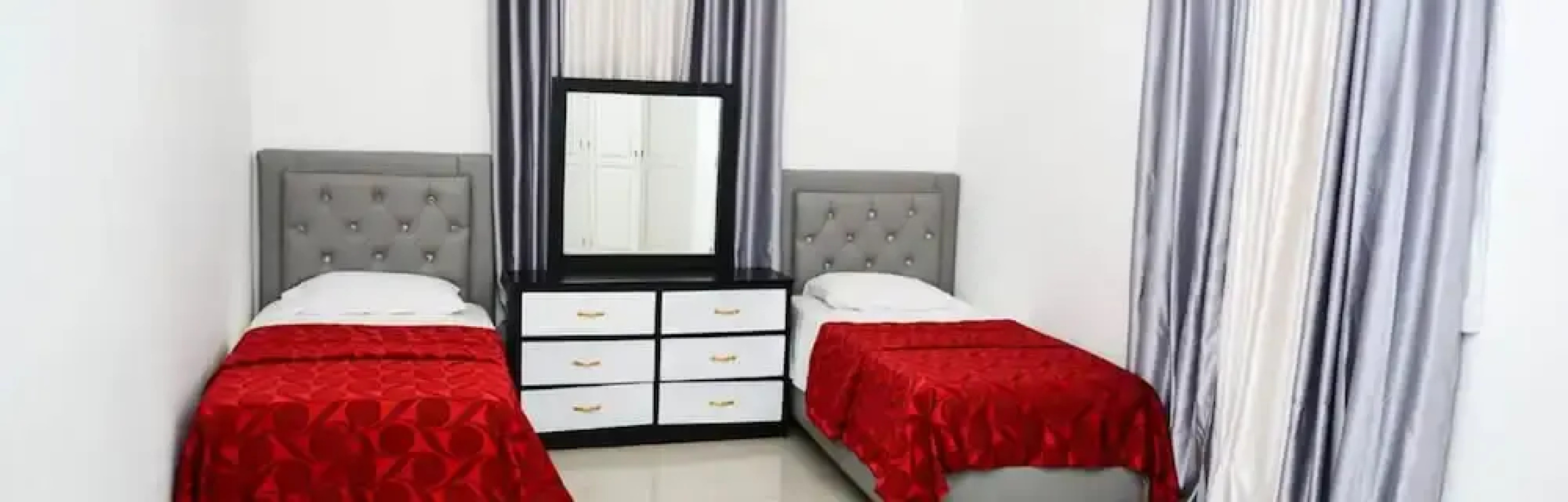 Casa con Piscina y Vigilancia 24H