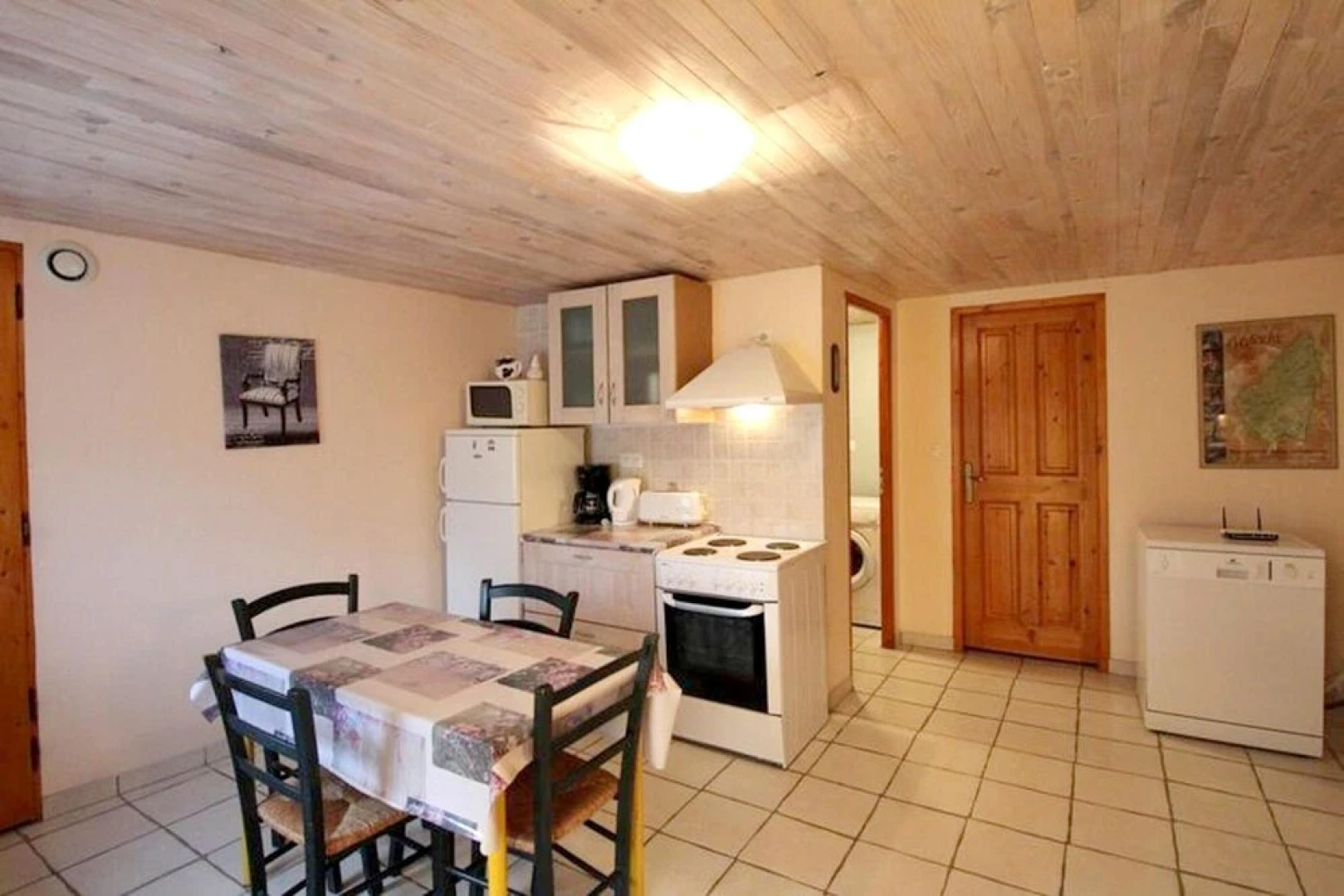 Apartment With one Bedroom in Champis, With Enclosed Garden and Wifi