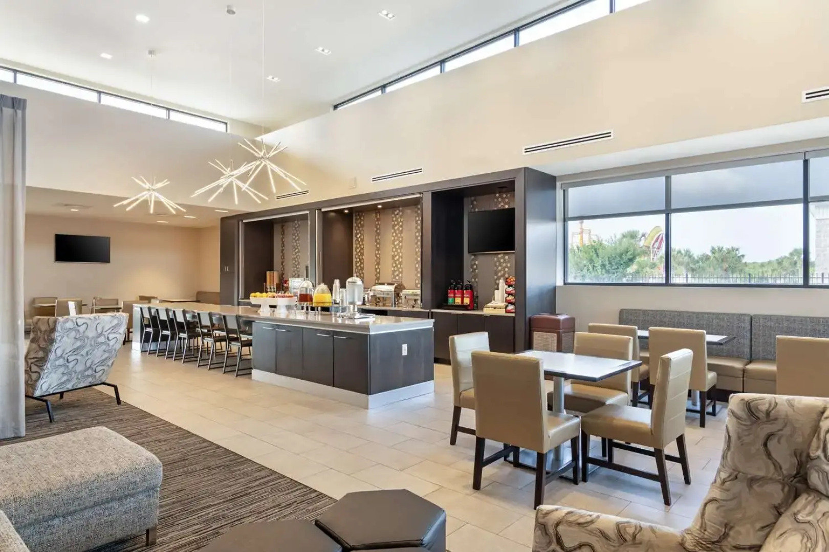 Best Western Plus Executive Residency Rigby's Water World Hotel