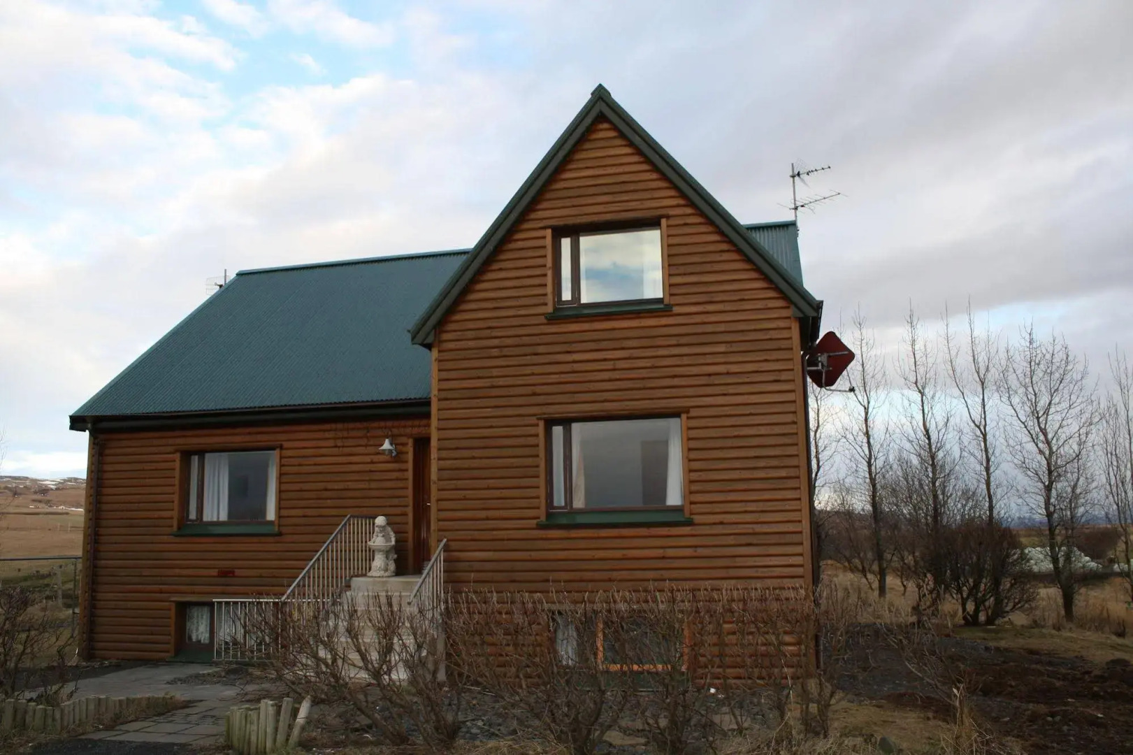 Hellisholar Guesthouse