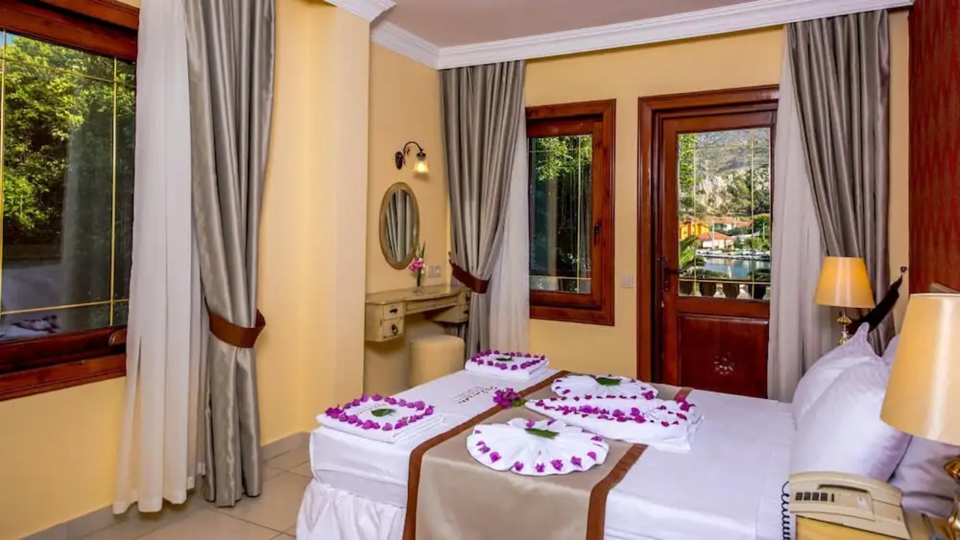 Palmetto Resort Hotel