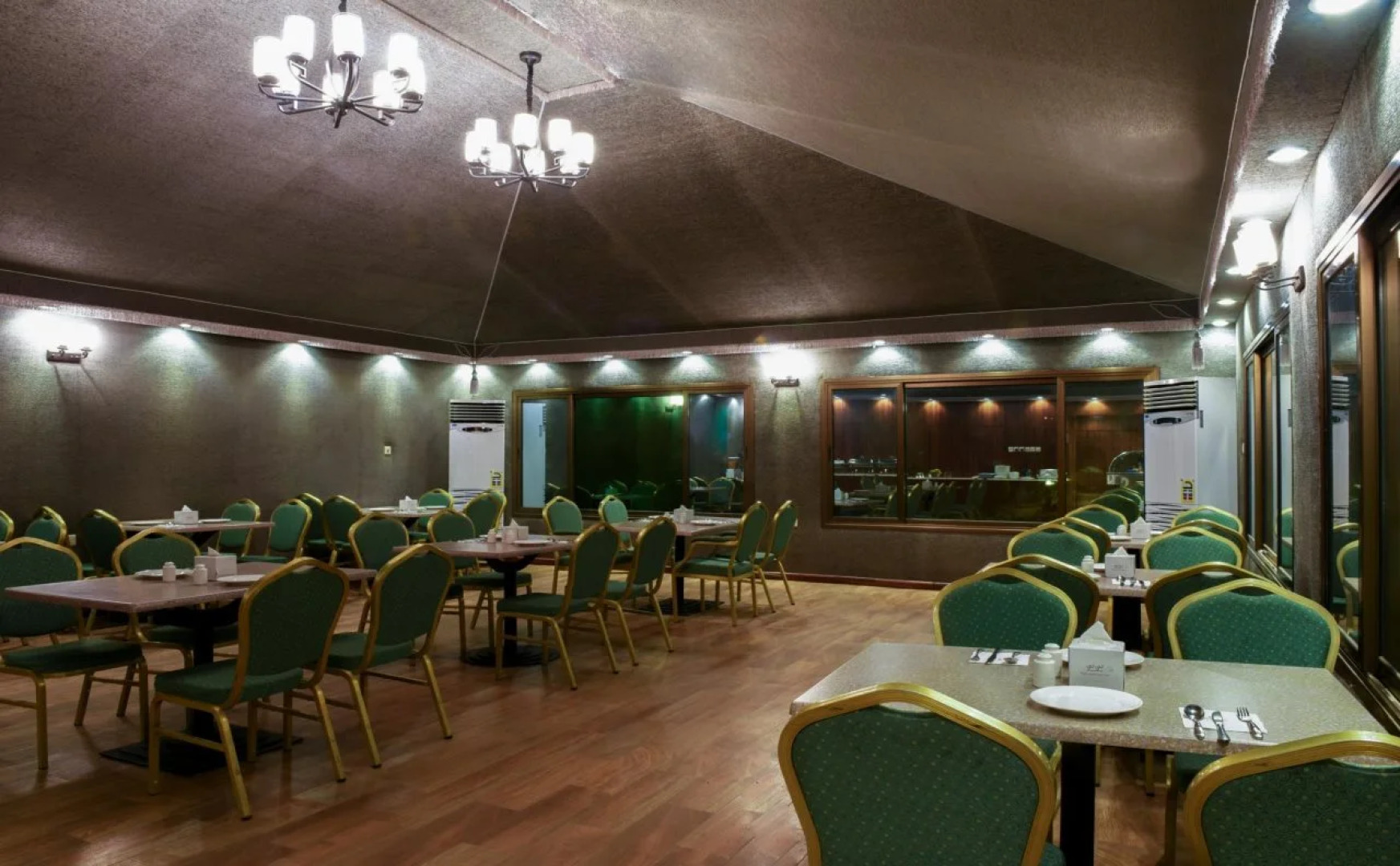 Palms Lily Hotel Suites