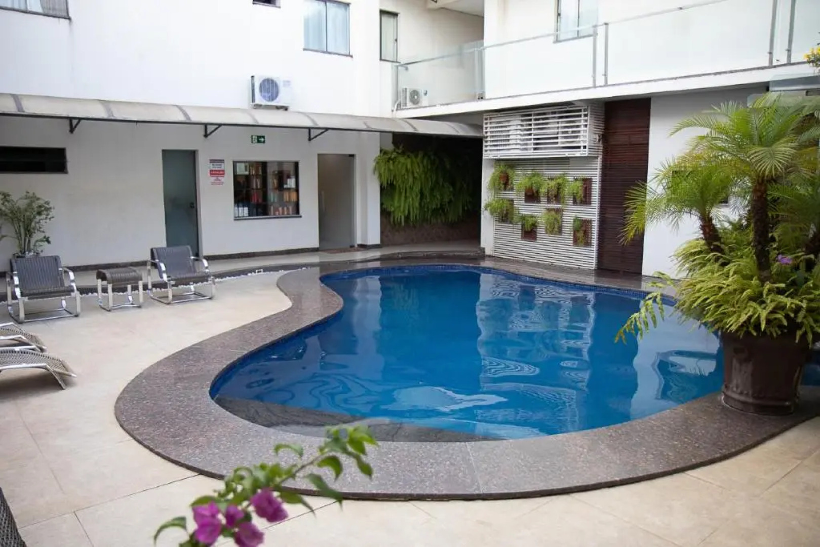 Maximus Sottile Hotel