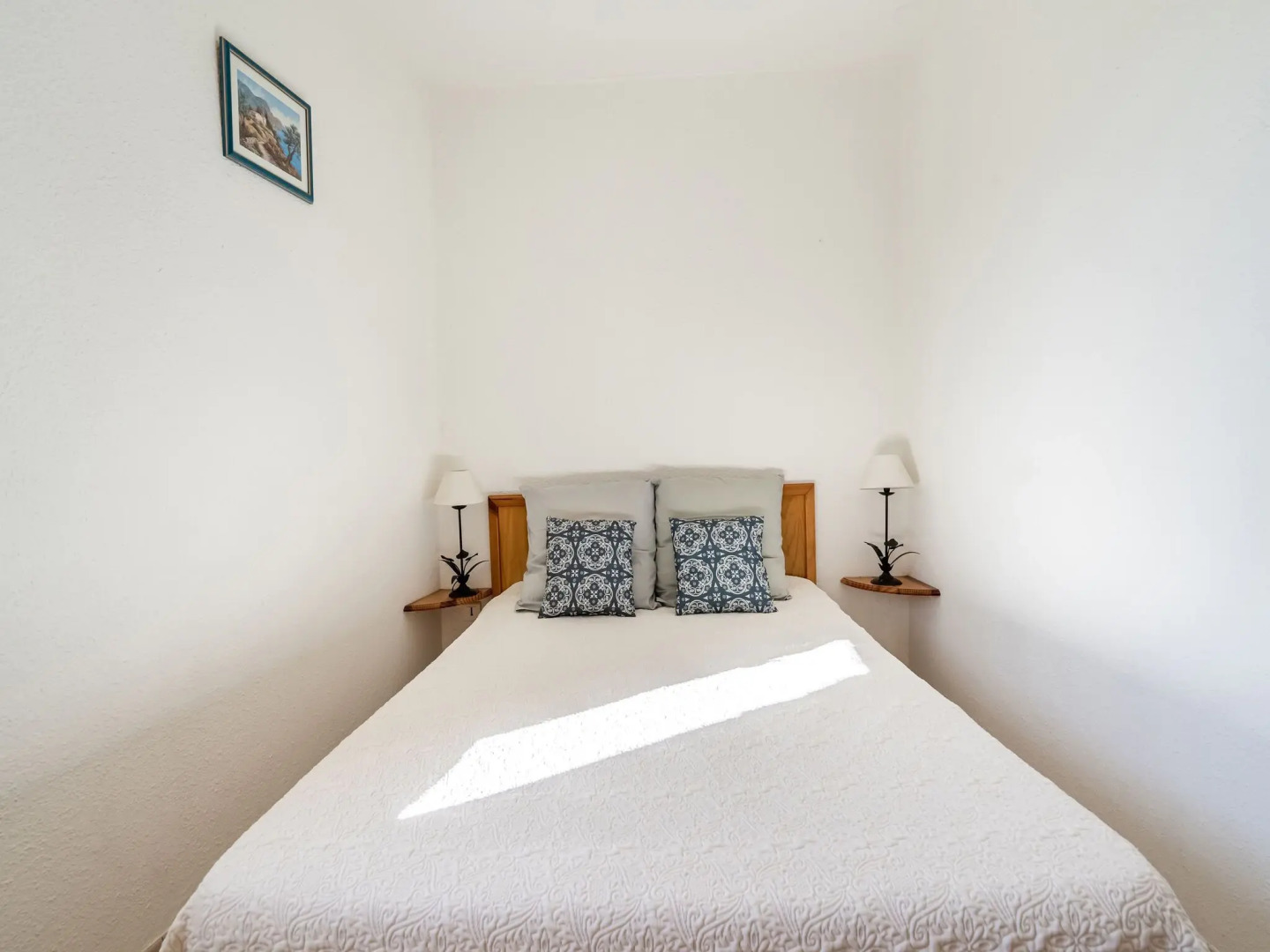 Vineyards & Village Stay