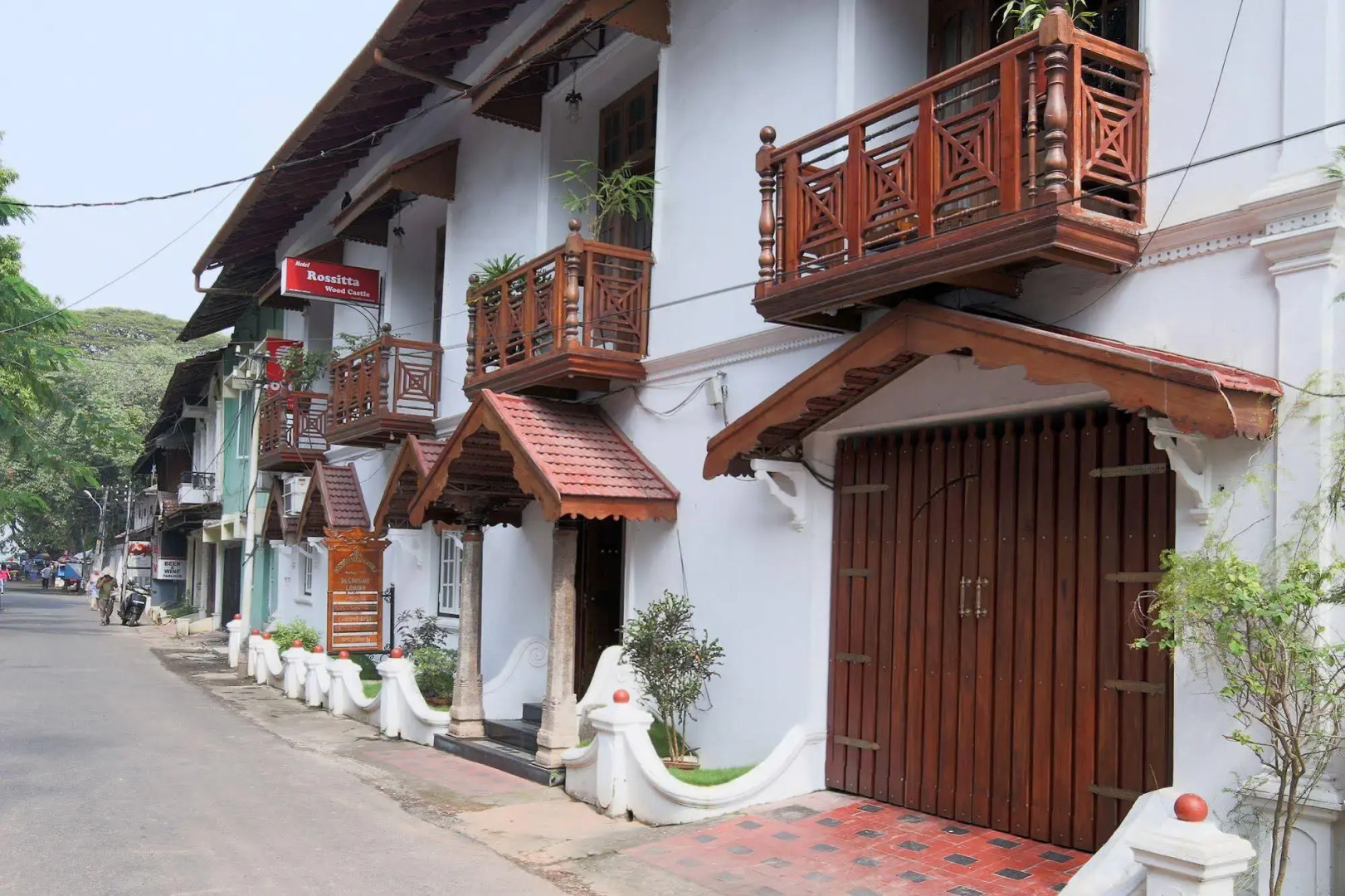 Rossitta Wood Castle