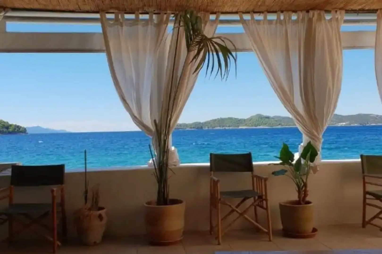 Villa Lola - Four Bedroom Villa With Sea View