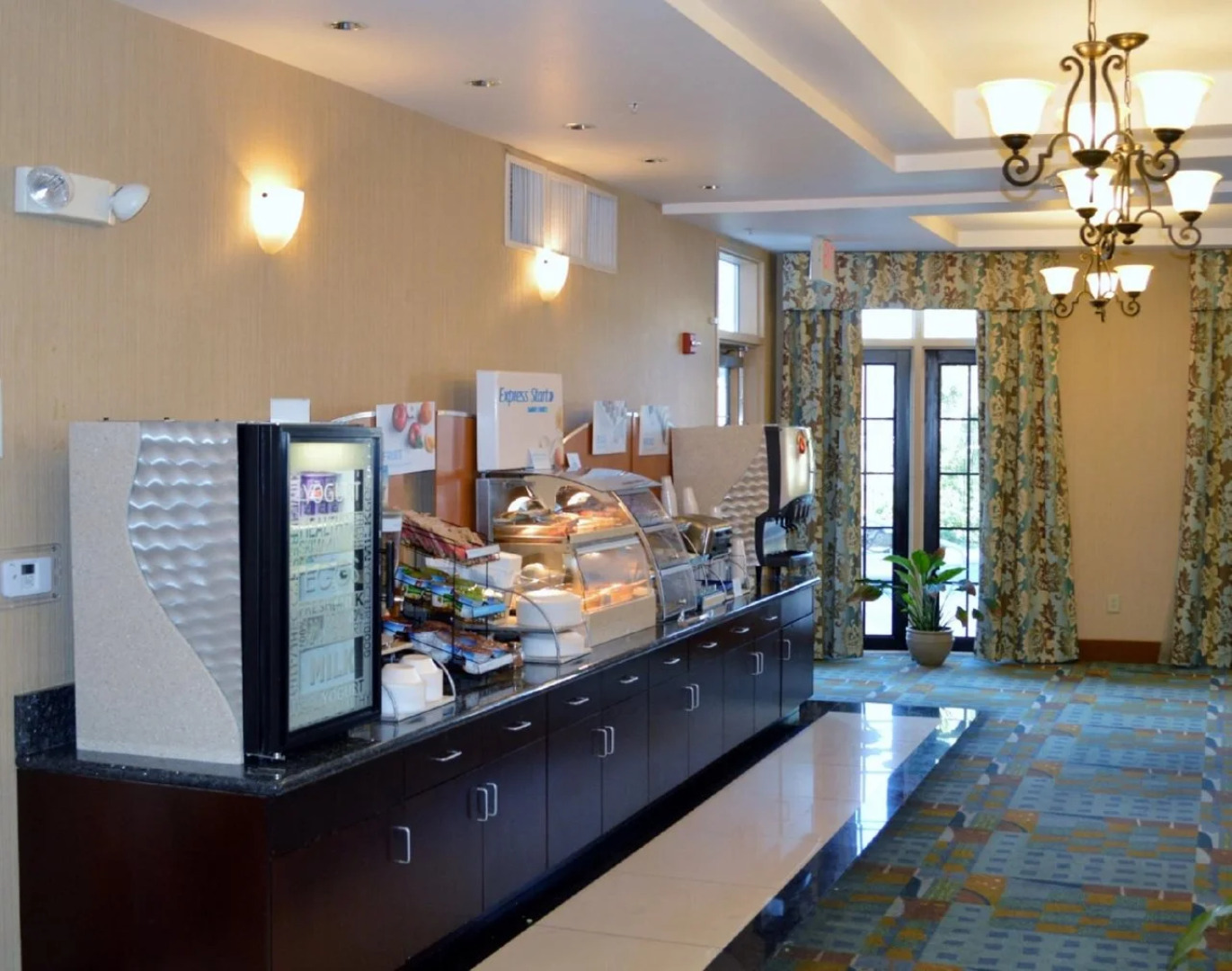 Holiday Inn Express & Suites Tucson by IHG