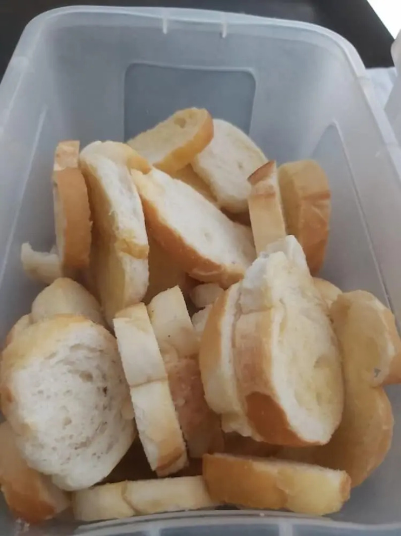 Nina Pousada e Refeições