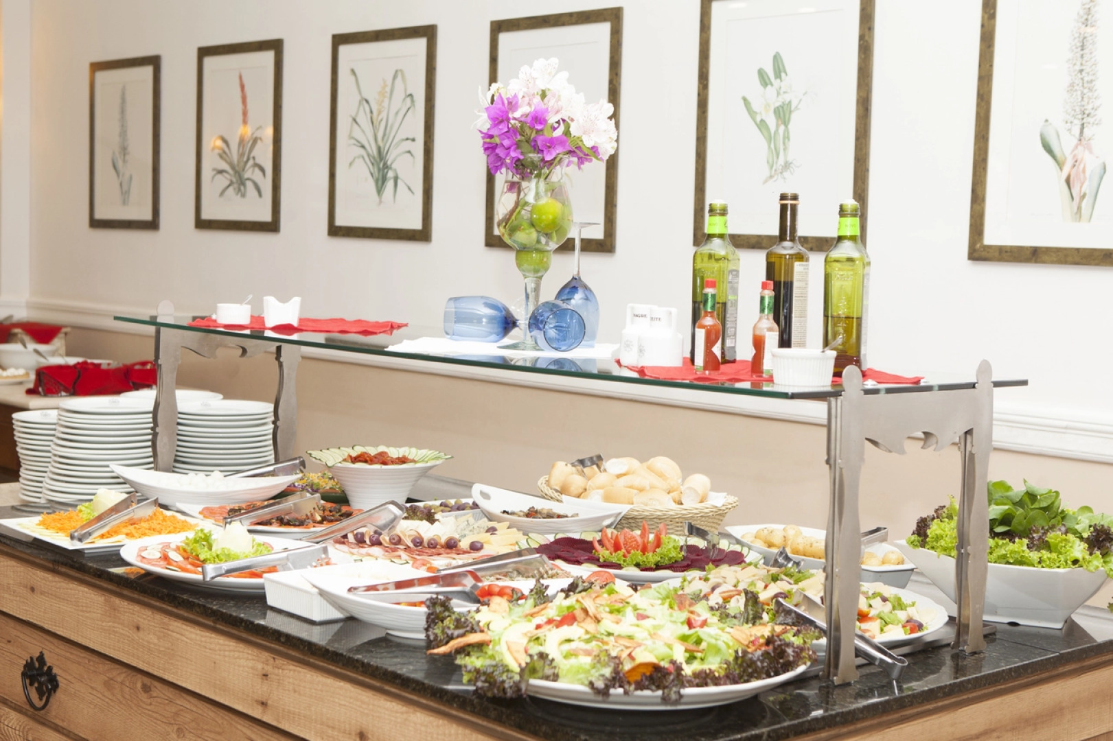 San Raphael Country Hotel