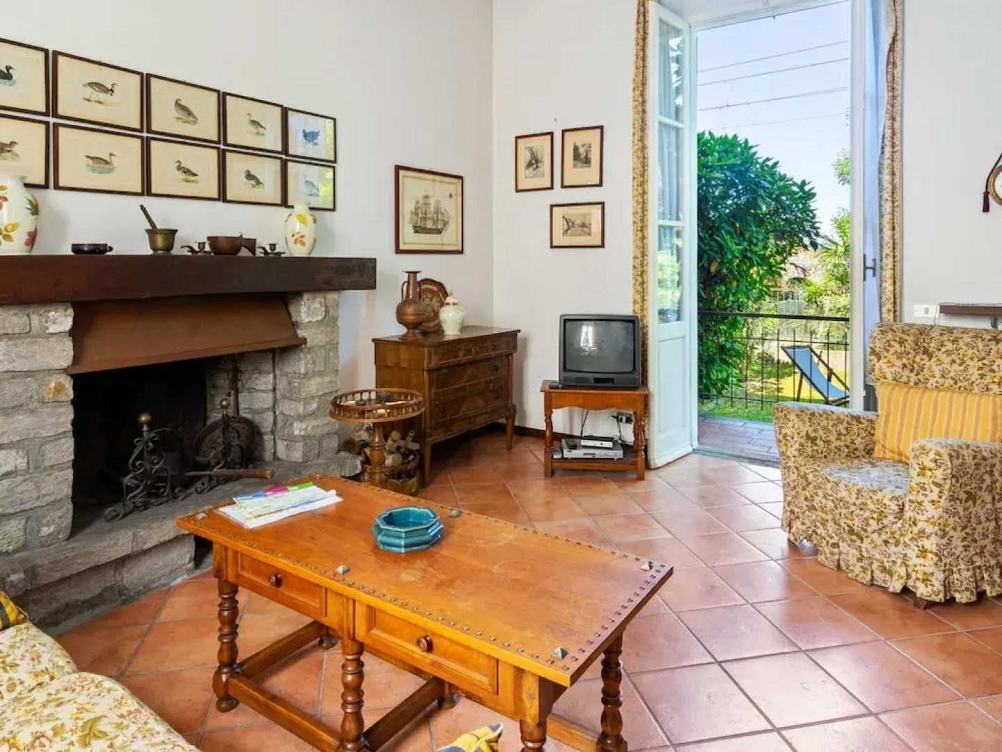 Quaint Holiday Home in Meina with Garden