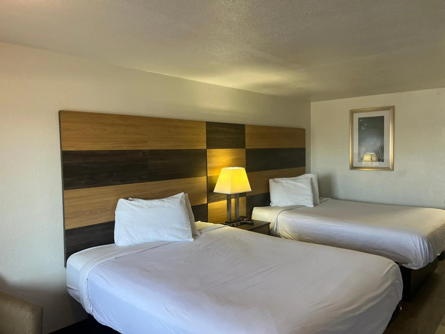 Motel 6 Cross Lanes, WV - Goff Mountain Rd