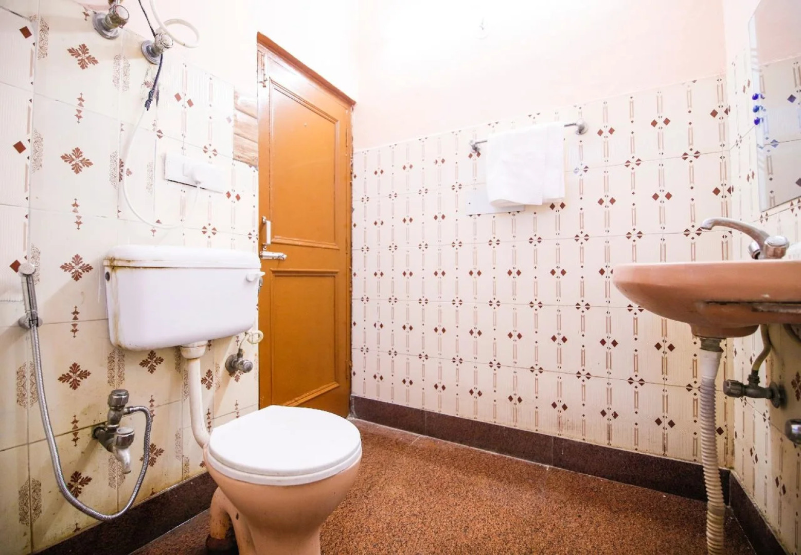 Mid Way Resort by OYO Rooms