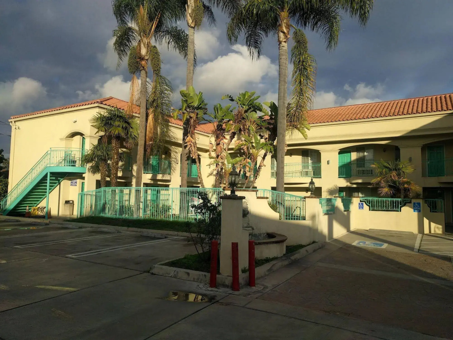 LYFE INN & SUITES by AGA - LAX Airport