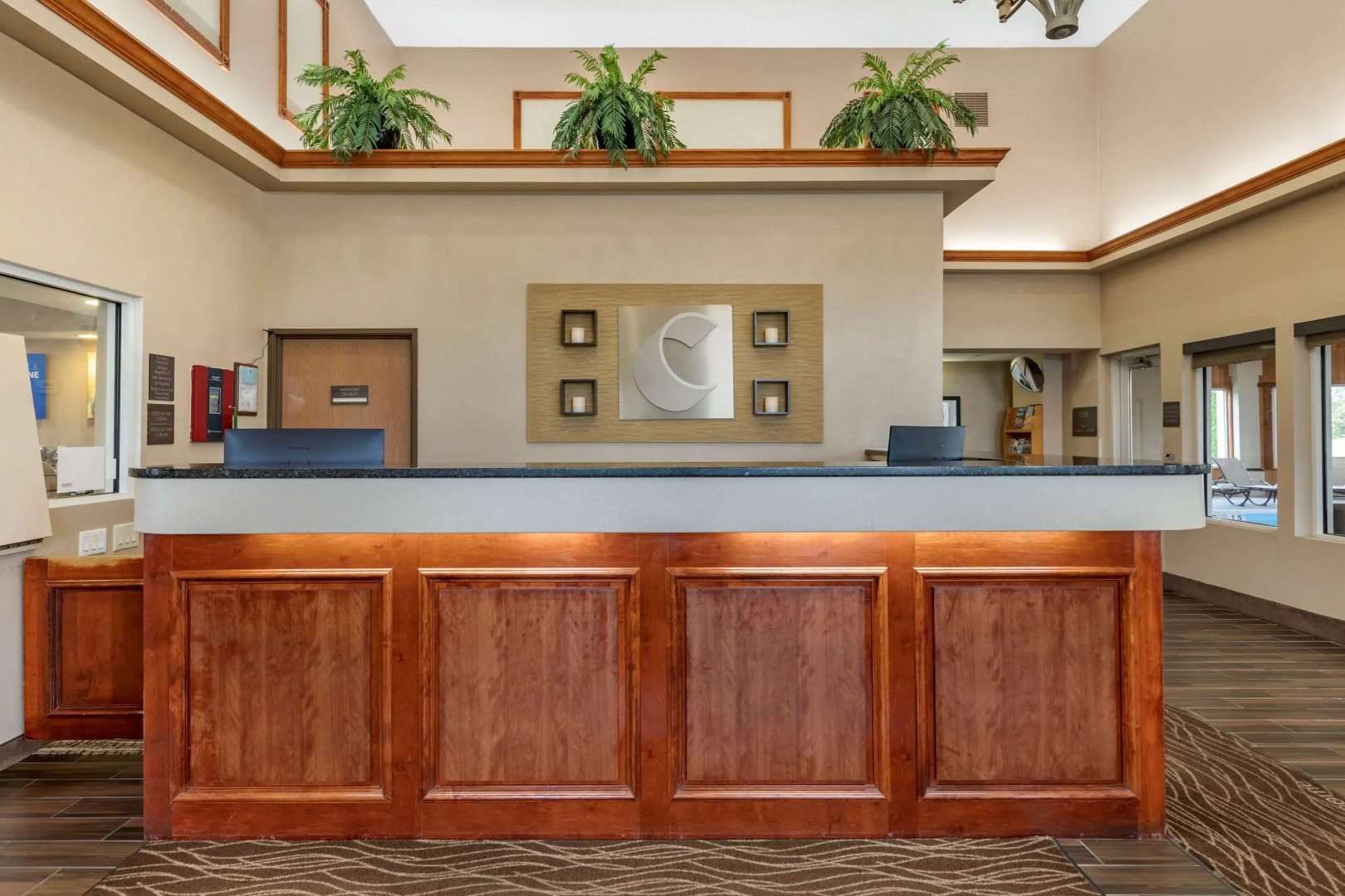 Comfort Inn & Suites Diamondale – Lansing