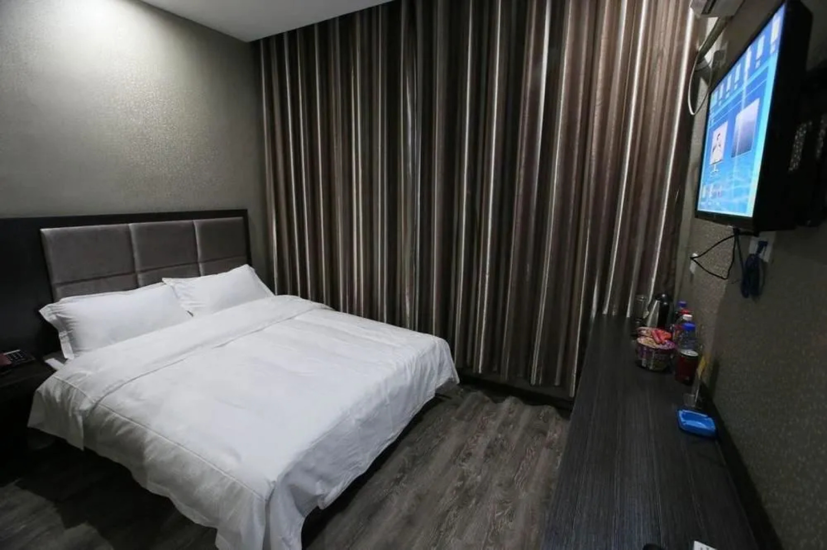 Jiaozuo Impression Holiday Hotel