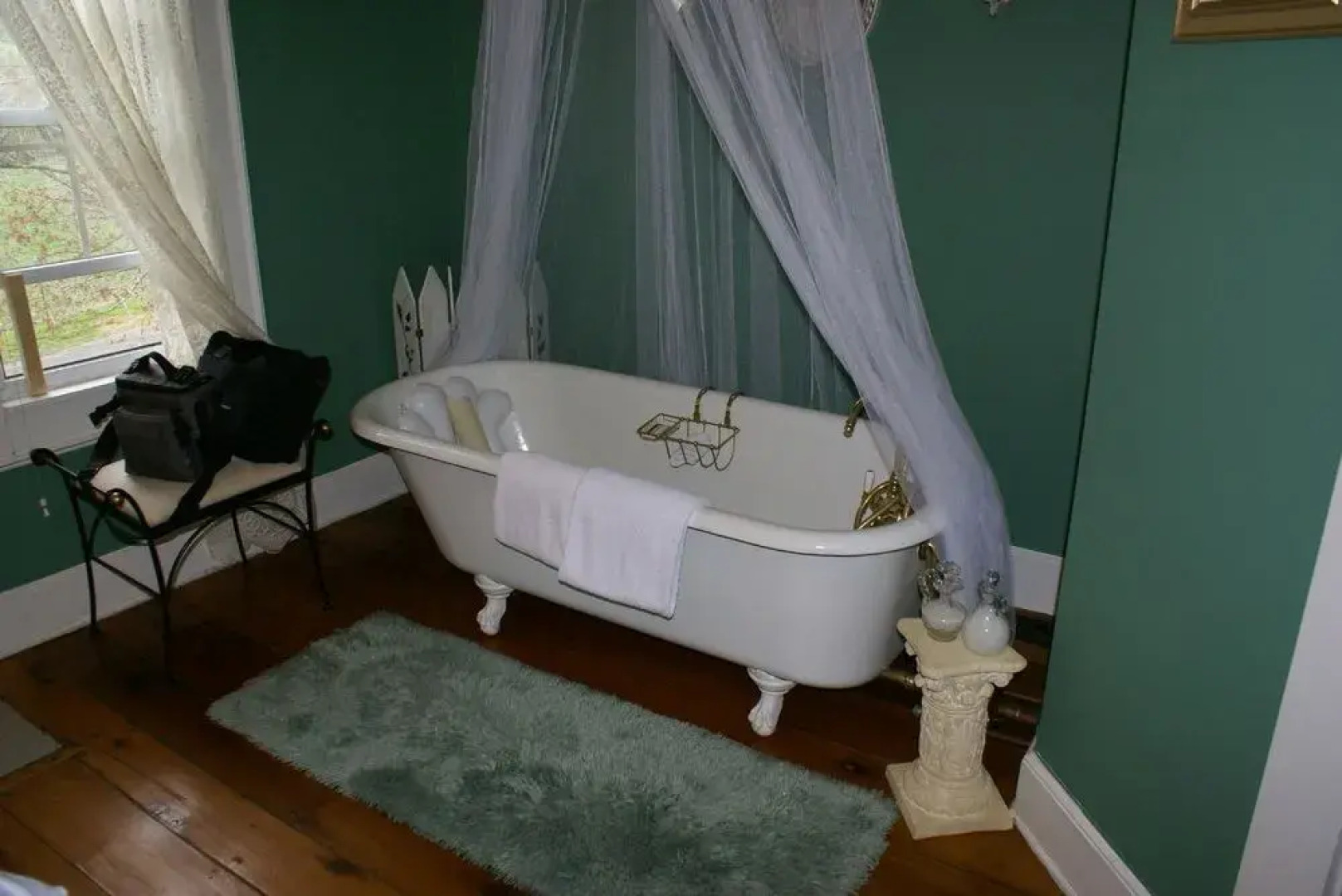 Buffalo Tavern Bed & Breakfast