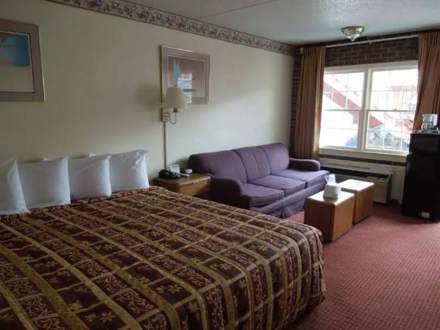 Travelodge Williamsburg Central