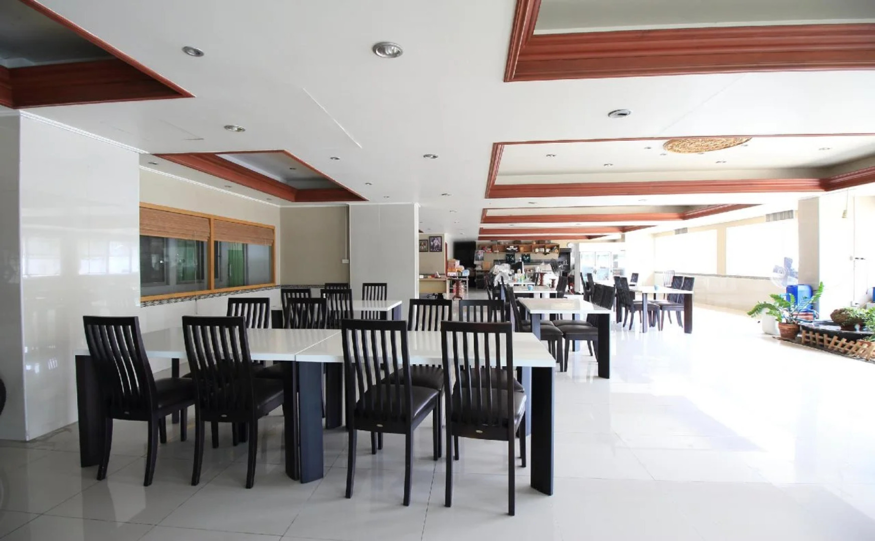 Diamond Place Hotel & Serviced Apartment