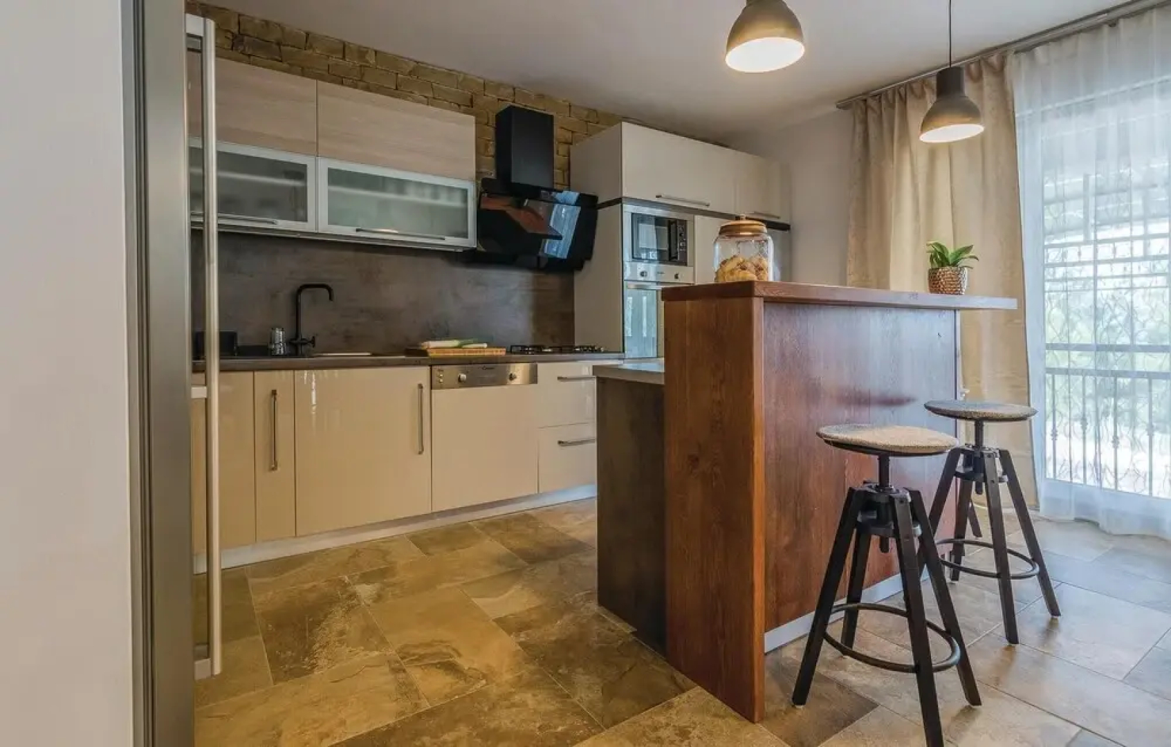 Beautiful Home in Pridraga With Wifi and 8 Bedrooms
