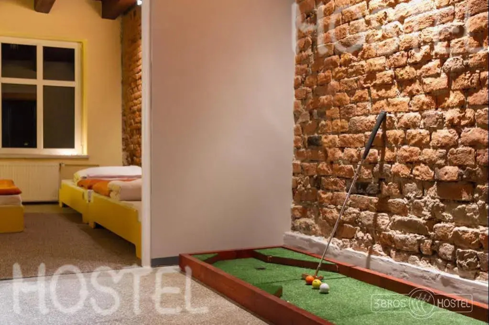 3 Bros' Hostel Cieszyn