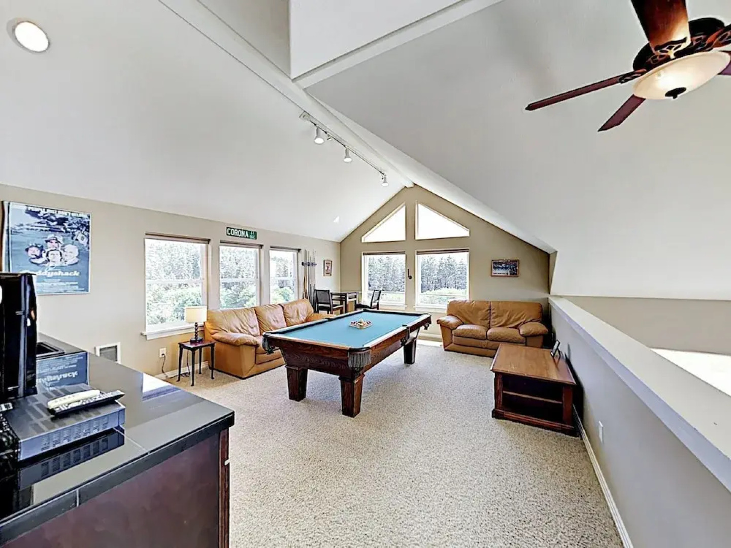 30015 Cloverdale - 4 Br Home