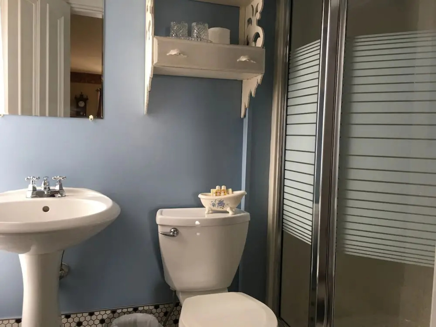 A Seafaring Maiden Bed and Breakfast