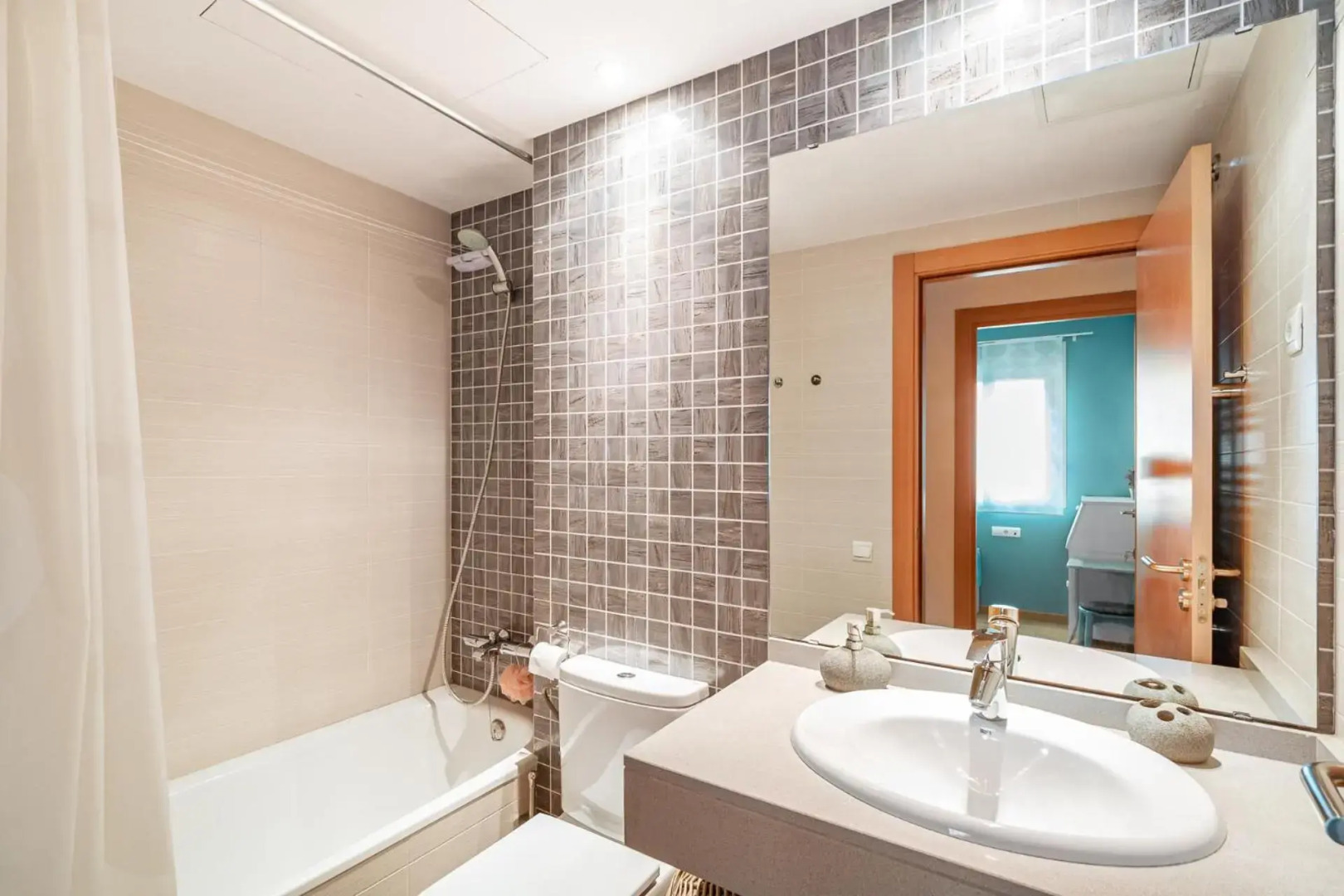 Forum Beach 2 And Pool Apartment Barcelona