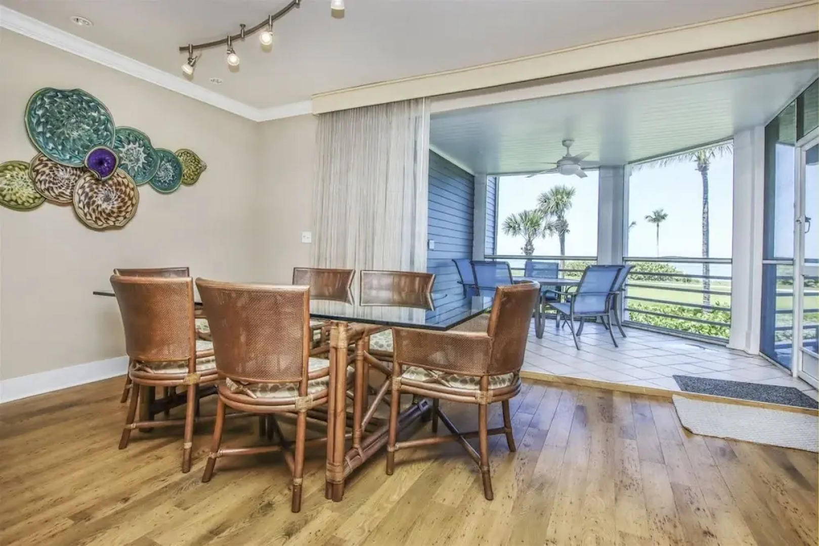 South Seas Lands End 1637