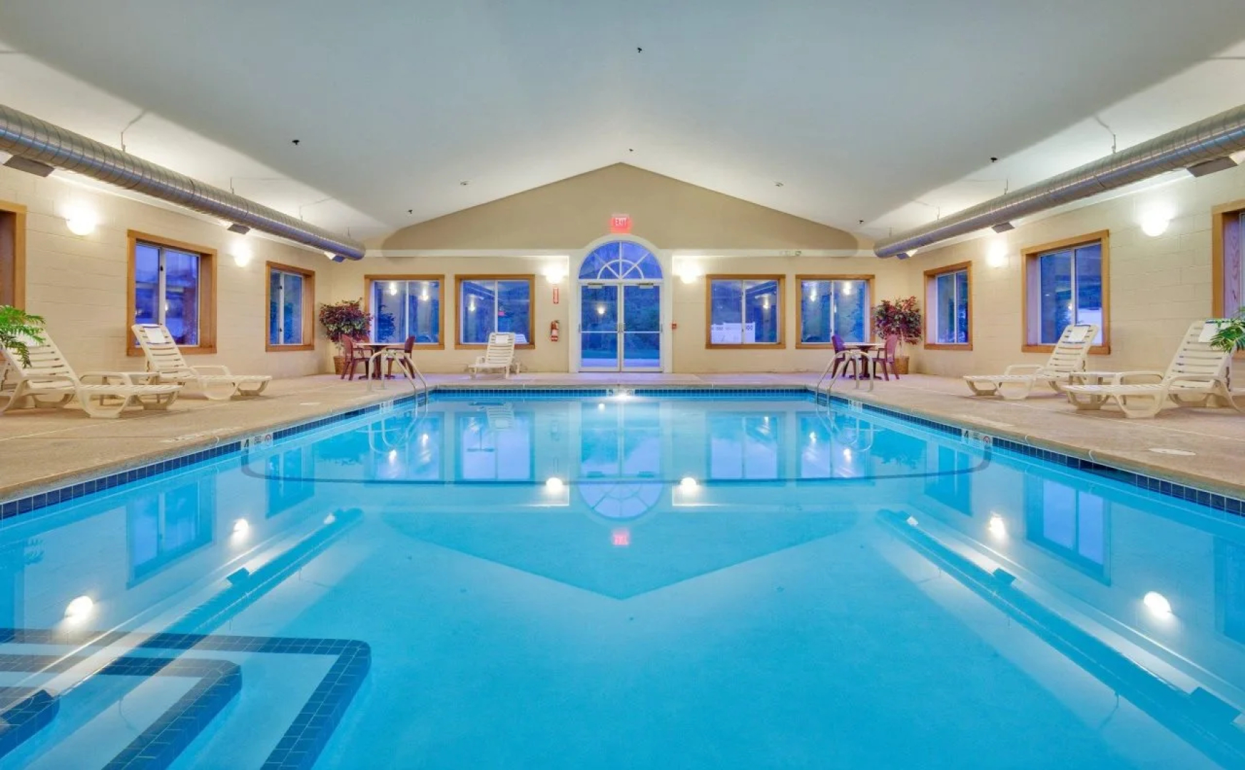 Holiday Inn Express Hotel & Suites Findley Lake