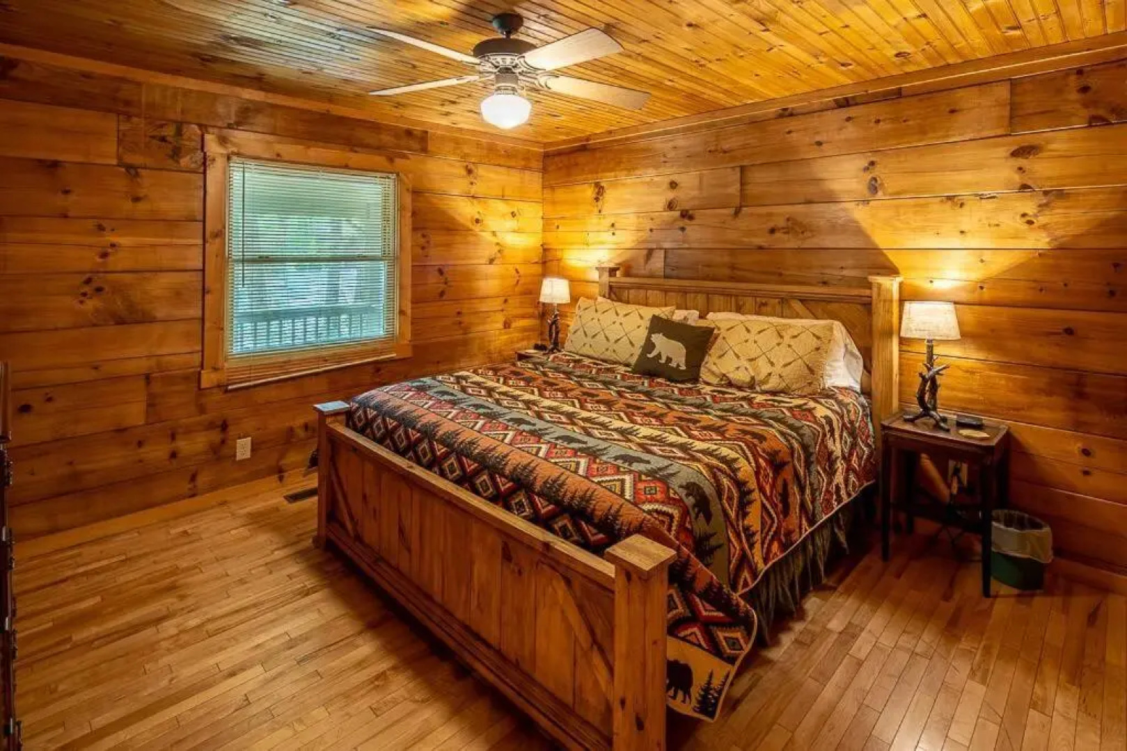 Cozy ‘Grey Fox’ Cabin Between Boone & Blowing Rock
