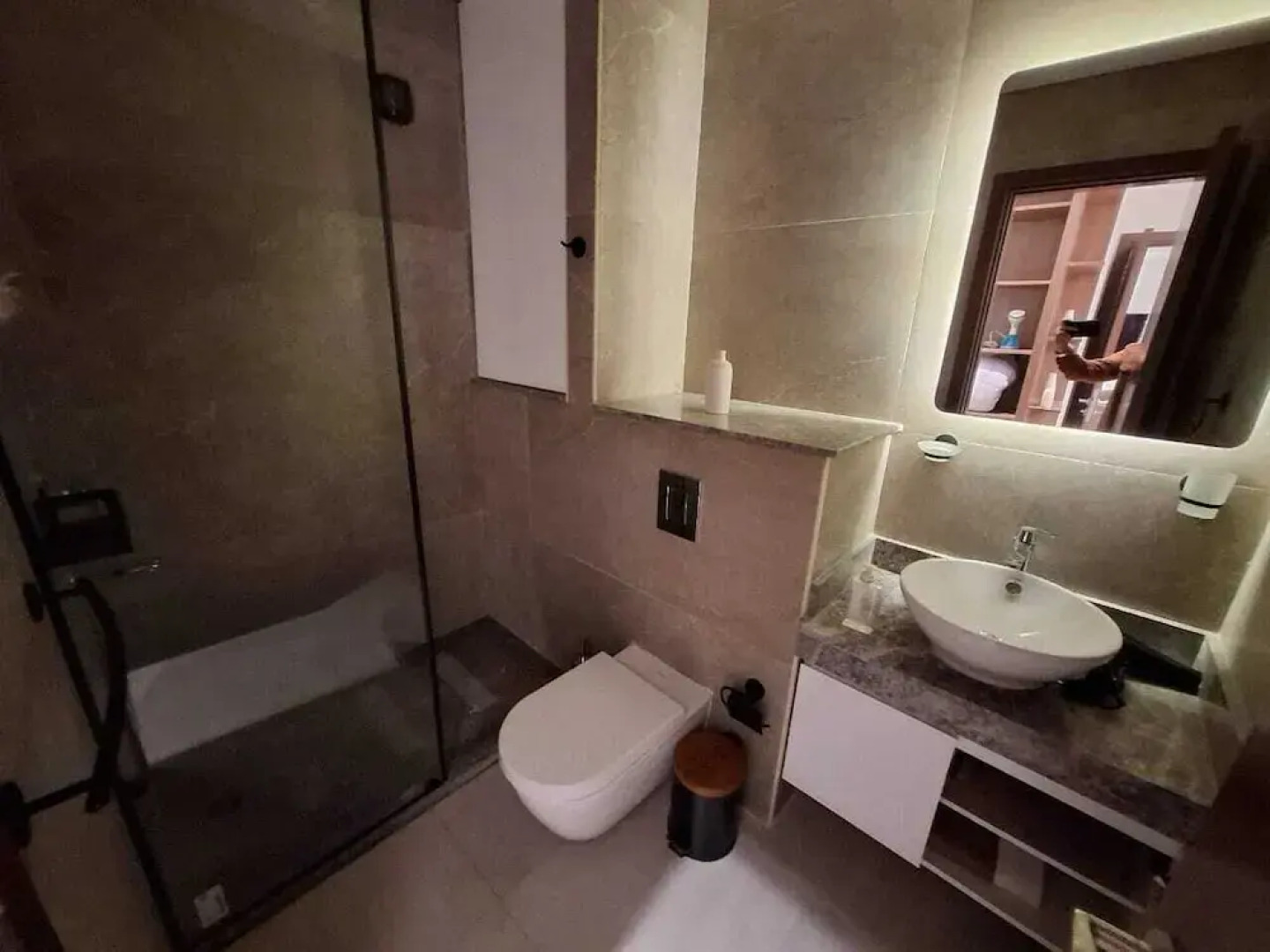 Mynt Stay zed west Residence 2 bedroom E1E213