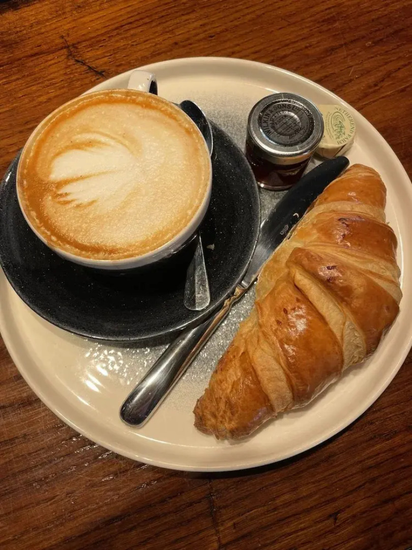 The Plume of Feathers