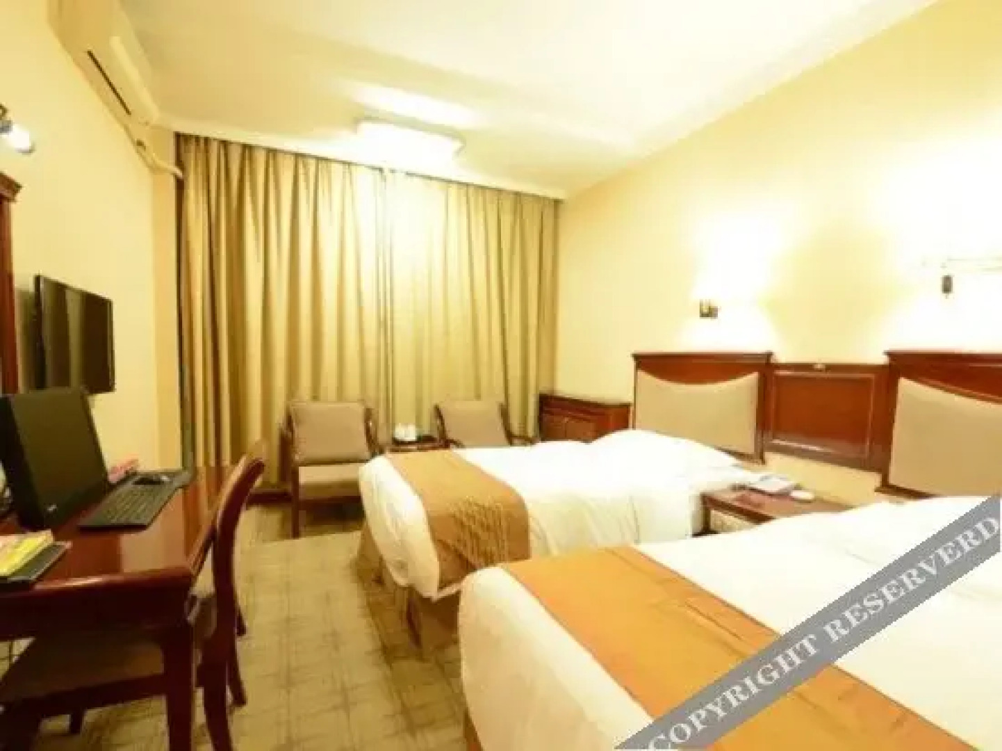 Yulin Kaiyue Grand Hotel