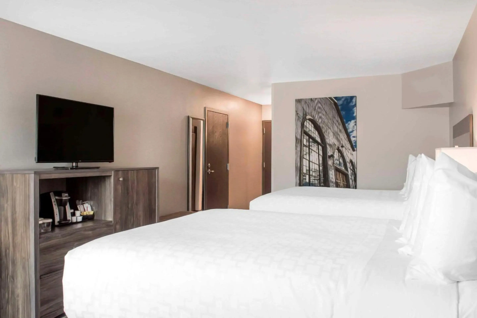 Copper King Hotel & Convention Center